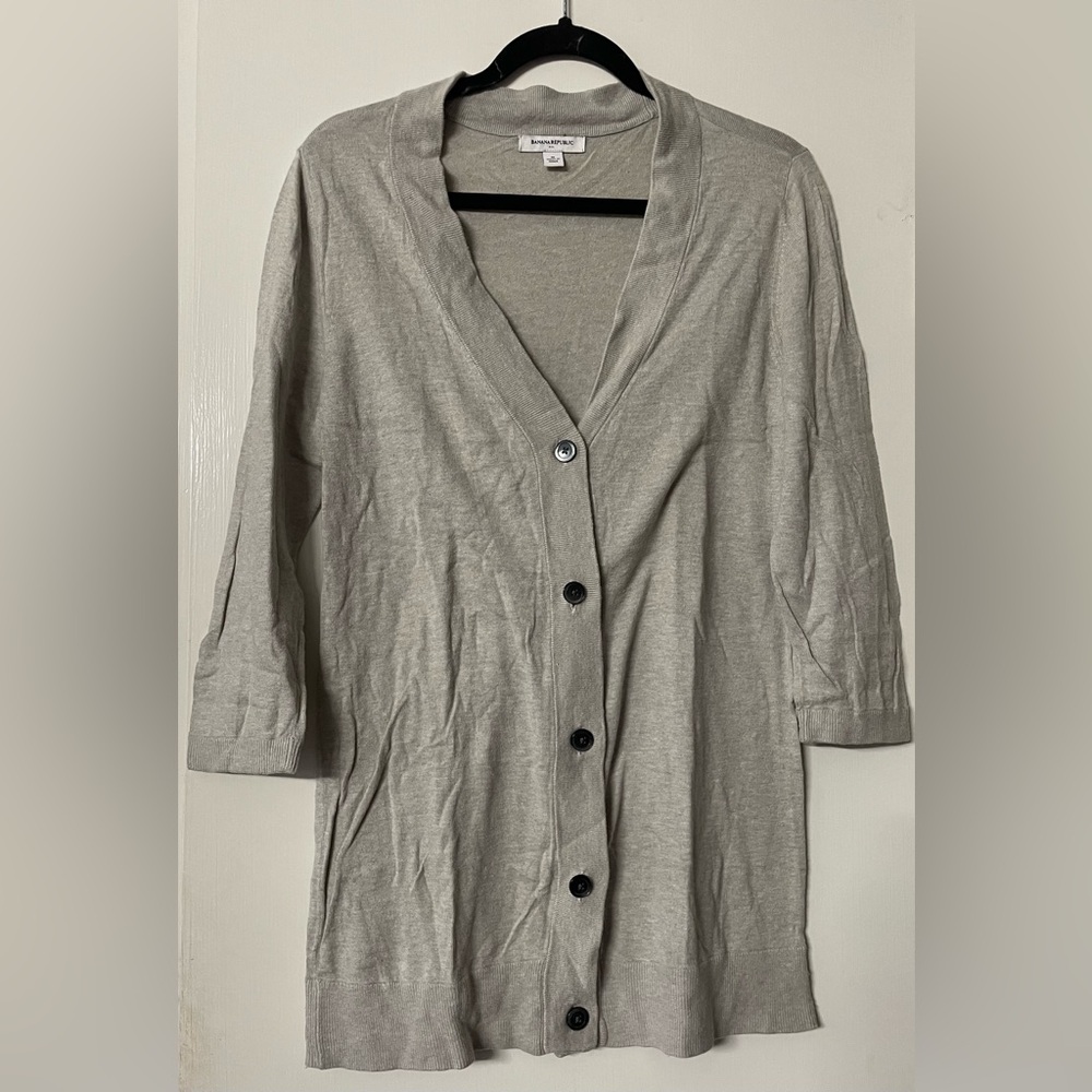 Like NEW Banana Republic 3/4 Sleeve Button Up Sweater